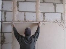 Как штукатурить стены своими руками правильно