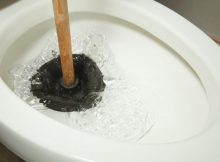 Как убрать запах из канализации