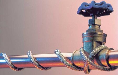 Как утеплить водопроводные трубы своими руками