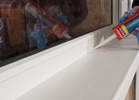 Как устранить продувание окна со стороны петель и уплотнителя