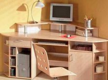 Письменный стол для школьника: виды, размеры, основы выбора