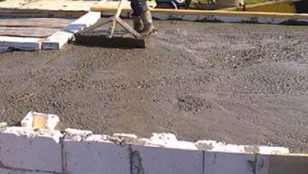 Как качество материалов влияет на бетон