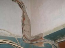 Можно ли слаботочку в общую штробу и что с ней будет?