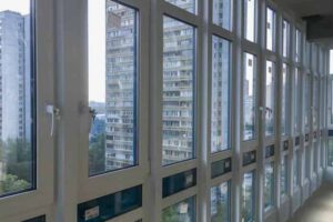 Утепленные алюминиевые окна: надежное решение для вашего дома