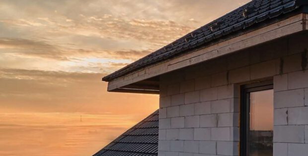 Кровля для дома из блоков: виды крыш, материалы и монтаж