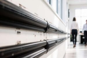Отбойники для стен: классификация, материалы и стандарты монтажа